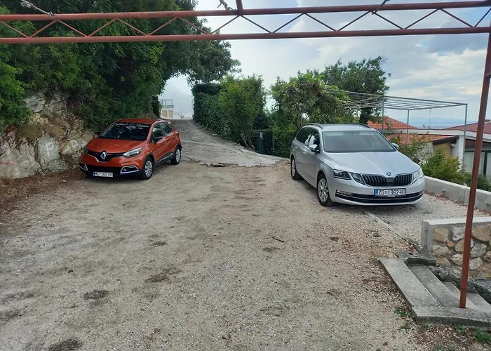 Apartamento Ujevic *